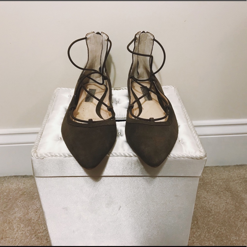 INC international concepts olivegreen flats size 7